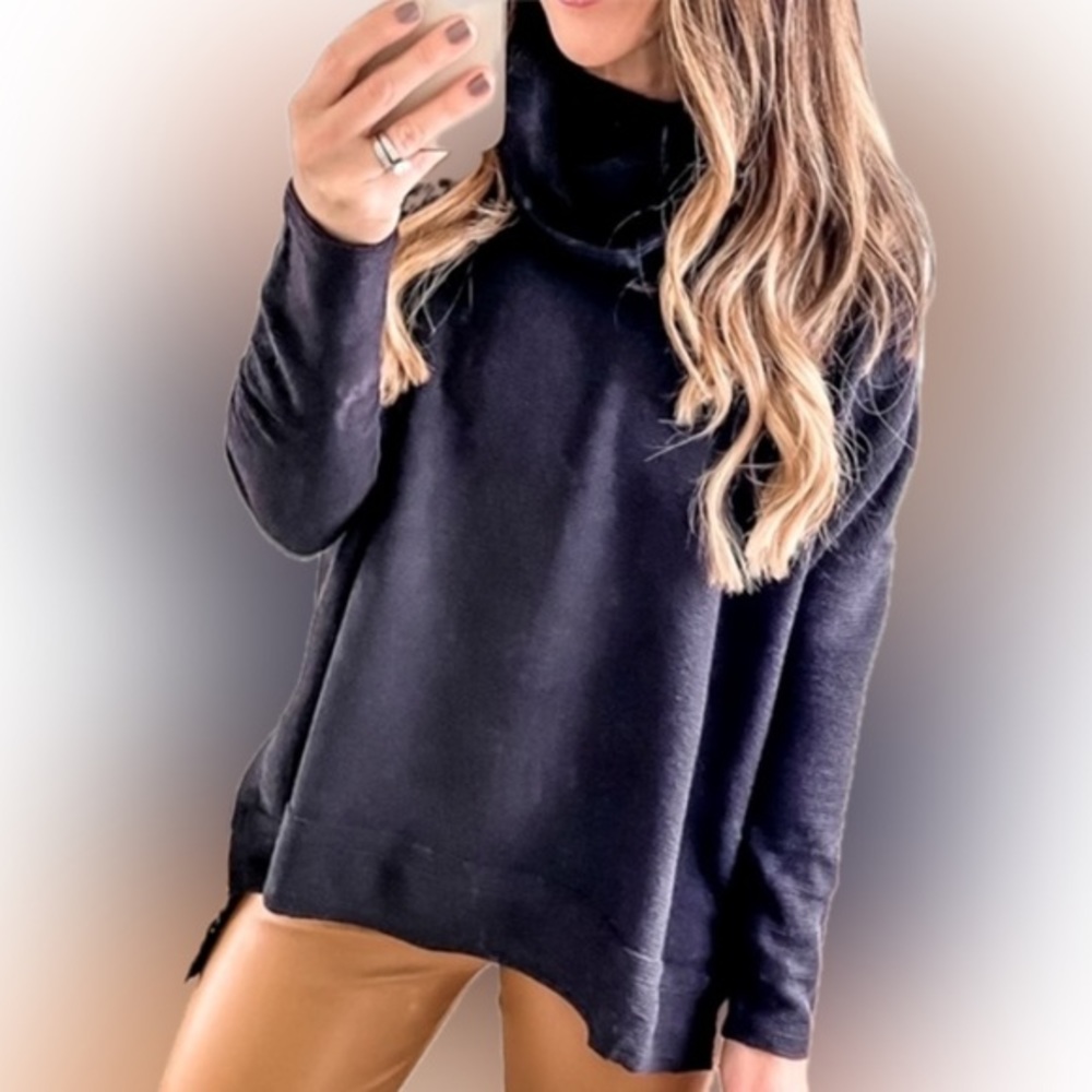 🆕 NWT - GibsonLook Essential Chic Mock Neck Tunic - Size S